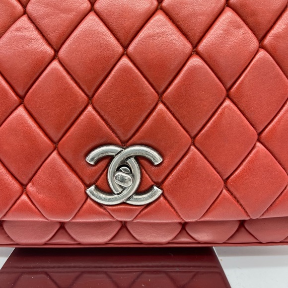 CHANEL Red Orange Leather Classic Flap Shoulder Bag - Picture 4 of 16